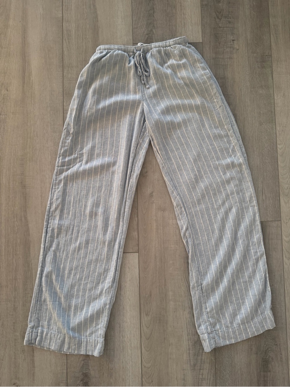 Abercrombie and Fitch Blue and White Striped Women’s Linen Pants Size XXS